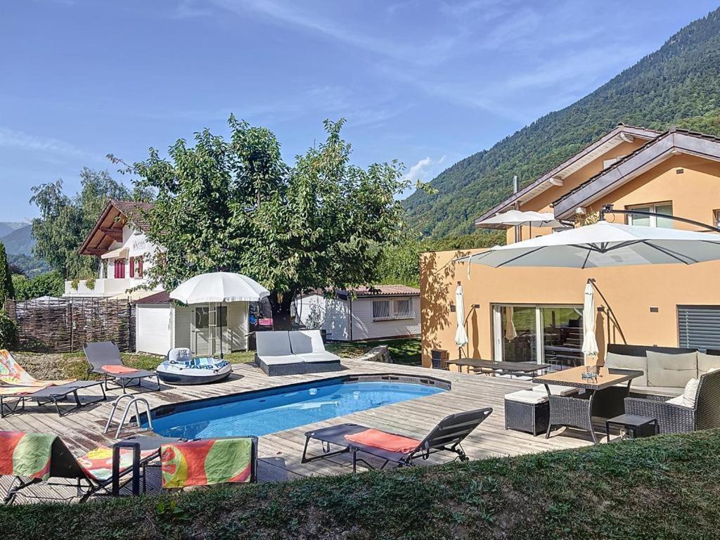 Appartement Moderne Avec Terrasse Et Piscine A Chatel Sur Bex Luaran gambar